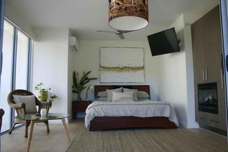 Luxury-Eco-rainforest-retreat-bedroom